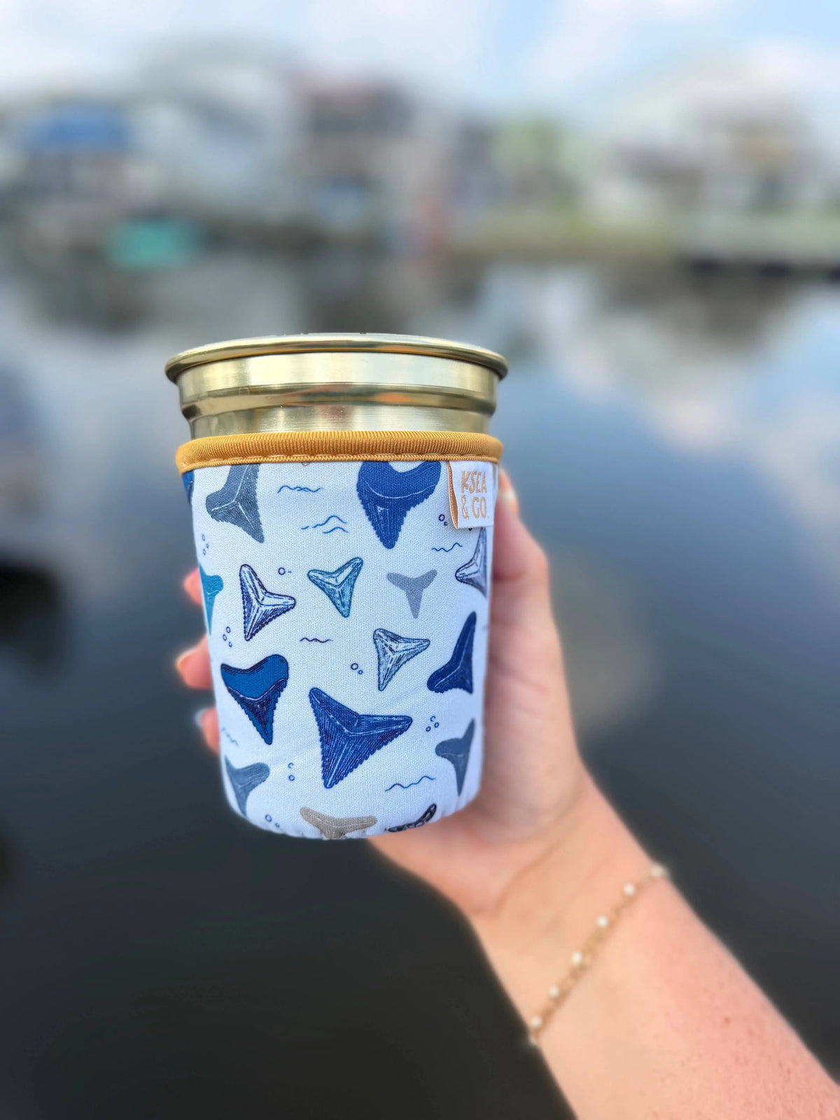 Iced Coffee Drink Sleeve - Shark Tooth