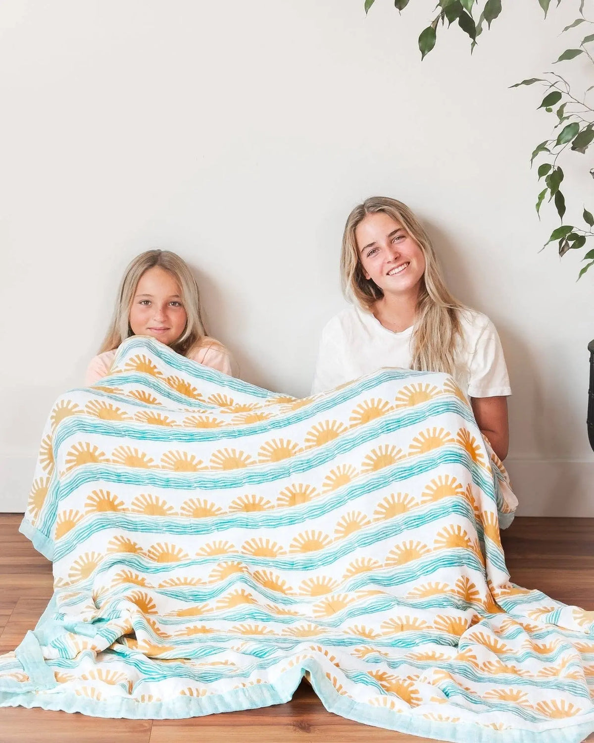 Throw Blanket: Sun + Waves