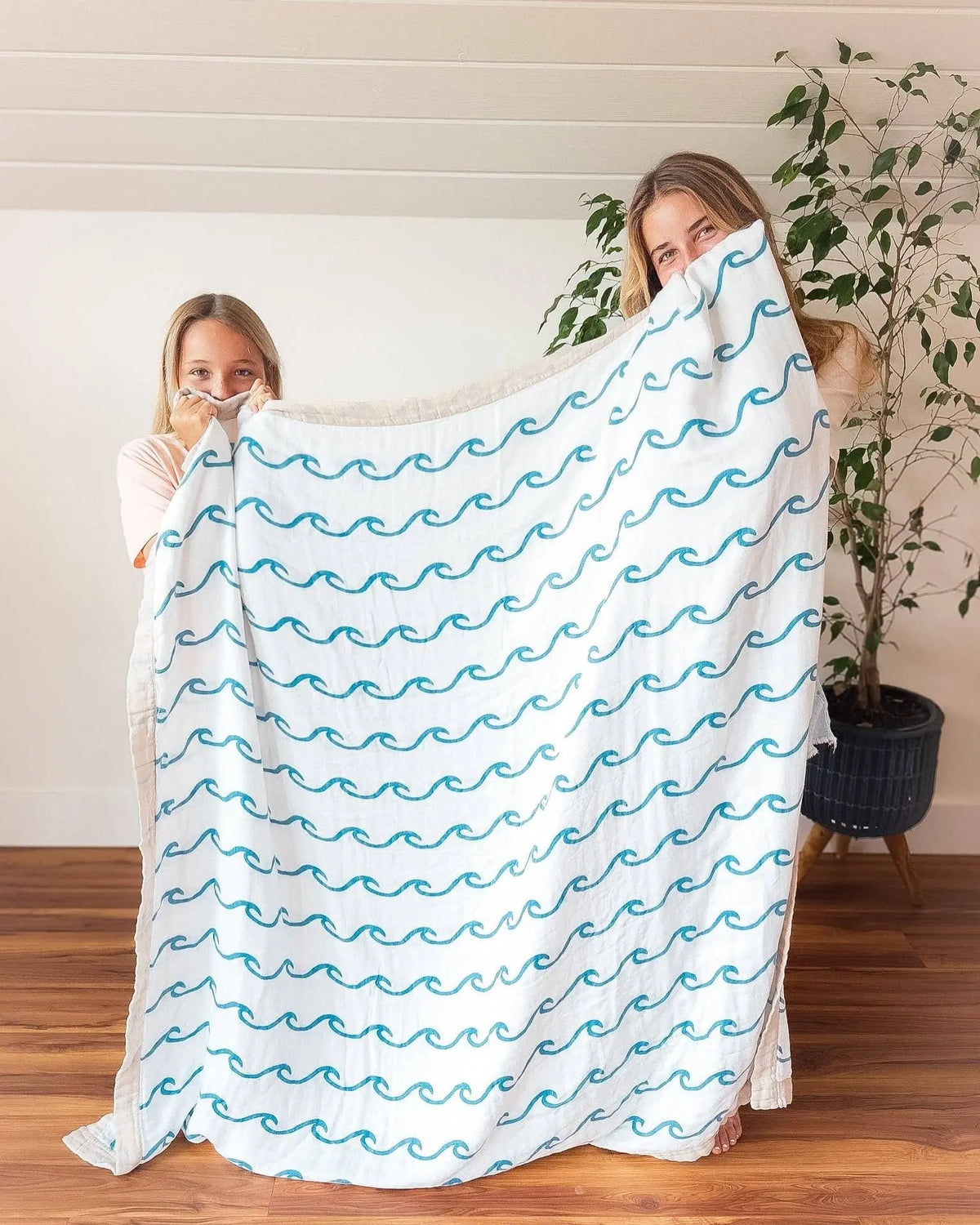 Throw Blanket: Waves