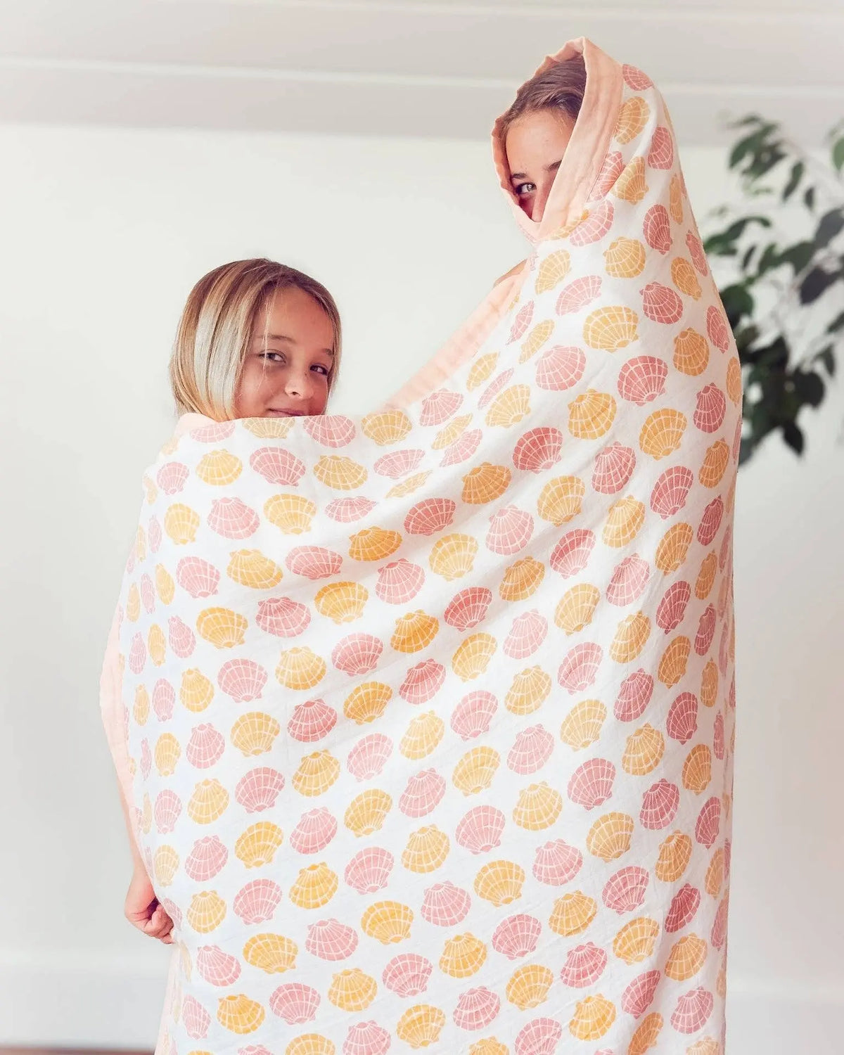 Throw Blanket: Sea Shells