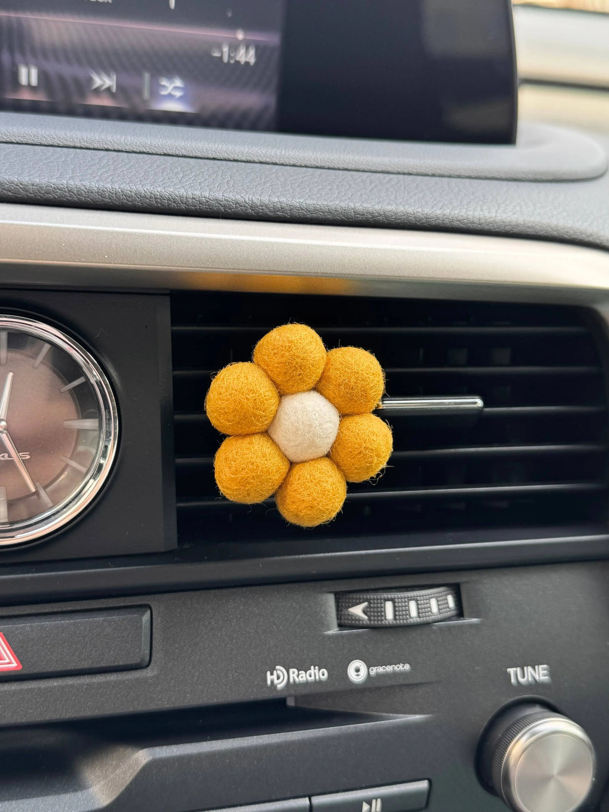 Felt Vent Clip - Flower