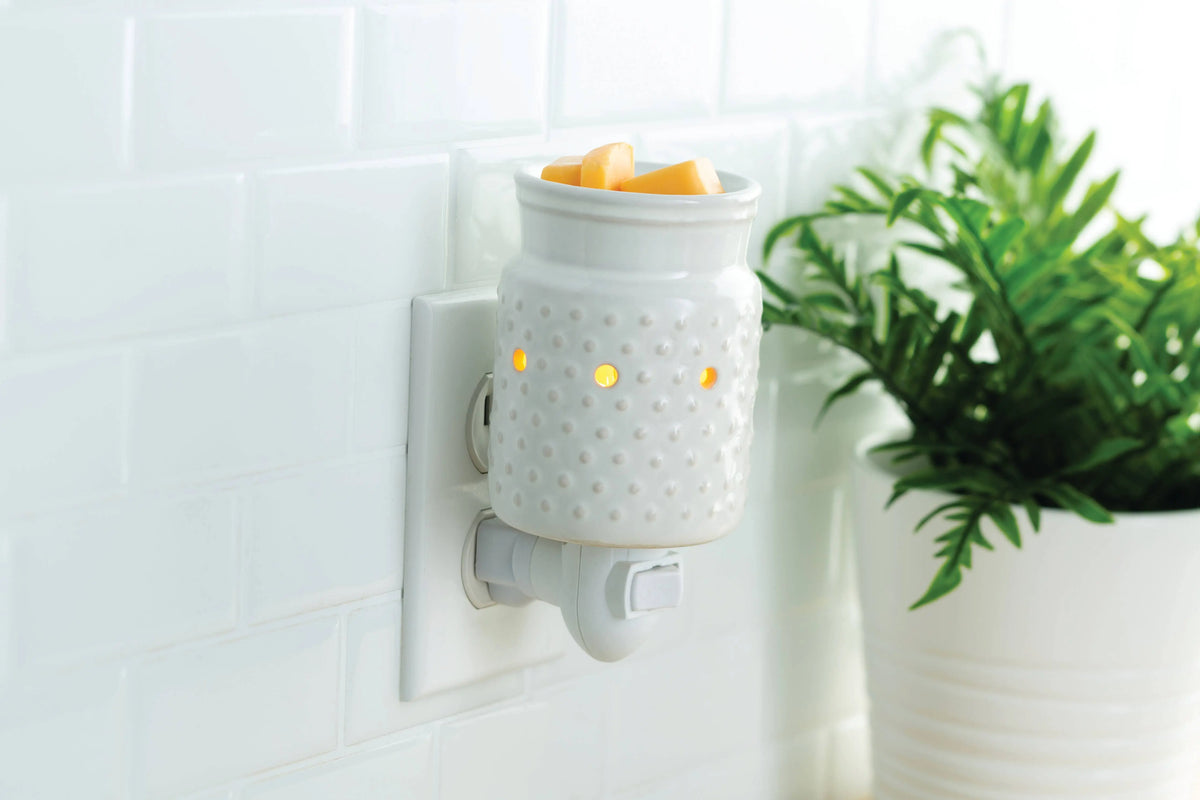 Wax Warmer Plug In - Classic White Hobnail